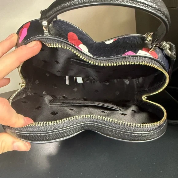 Kate Spade Heart Crossbody - Picture 3 of 3